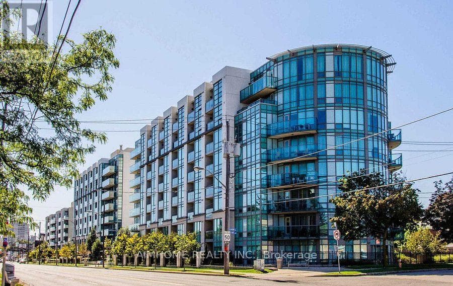 410 - 3830 BATHURST STREET in Clanton Park