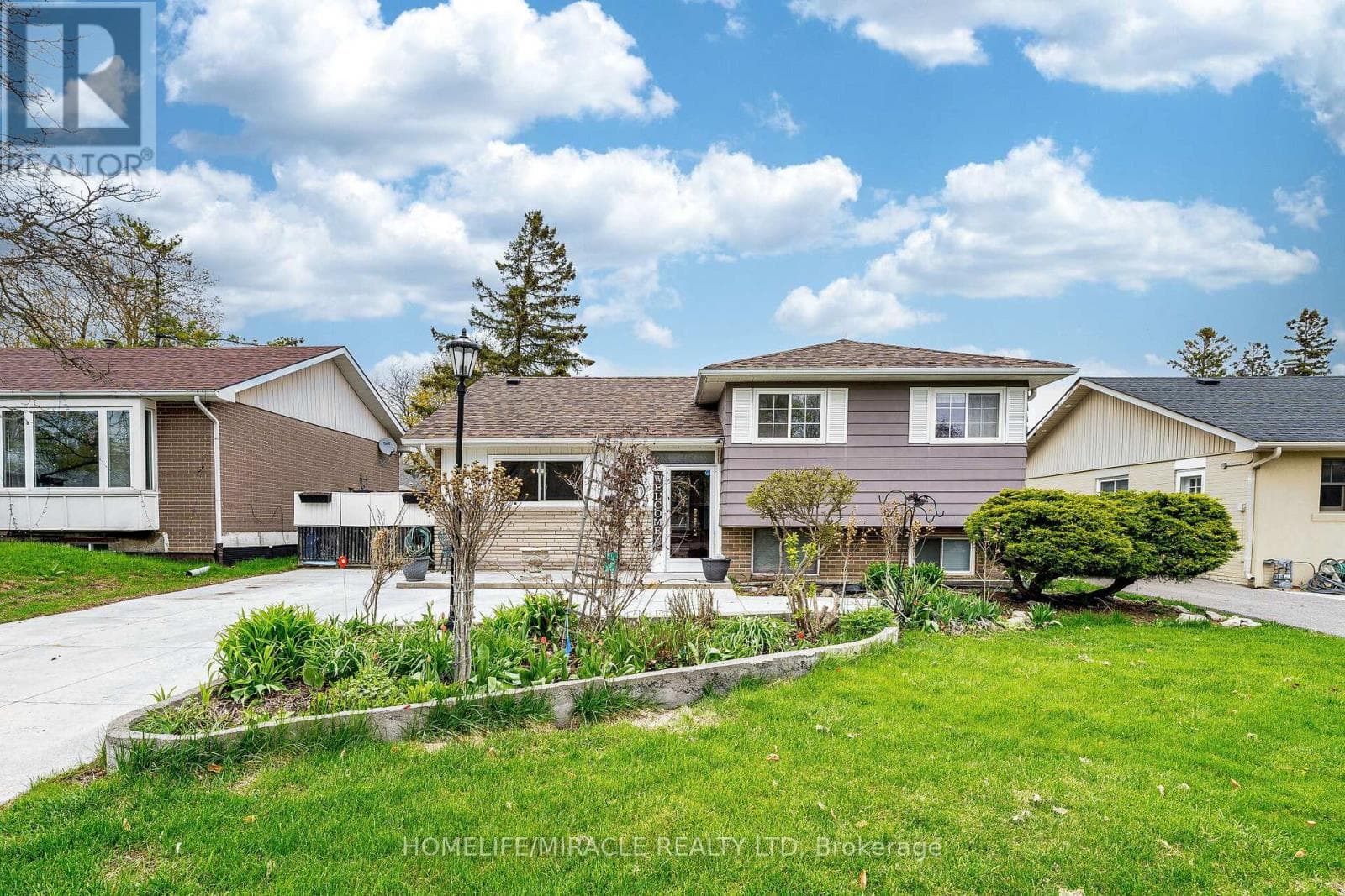 53 WINDERMERE COURT in NORTHWOOD PARK
