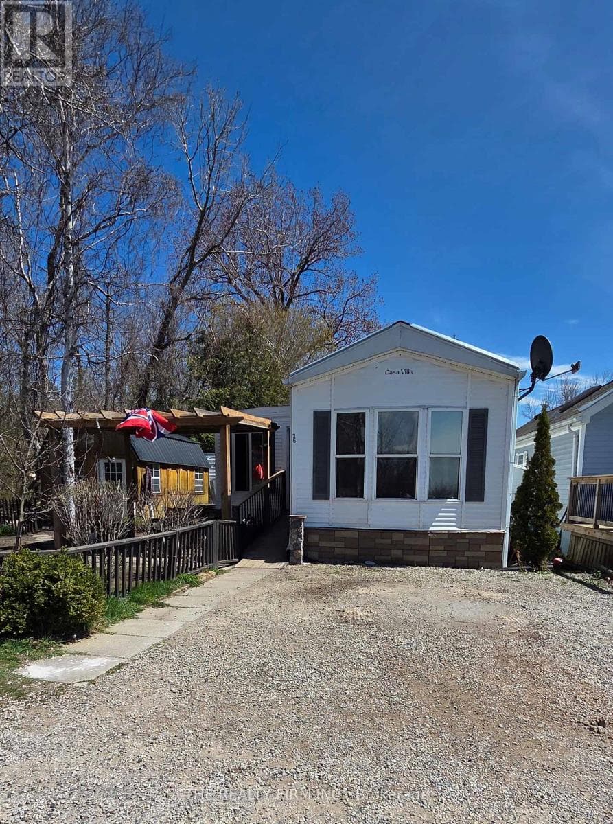 26 - 79681 BLUEWATER HIGHWAY in