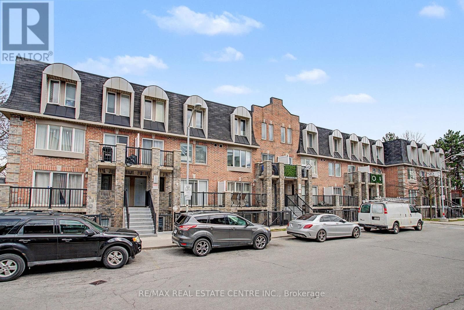2167 - 95 GEORGE APPLETON WAY in Downsview
