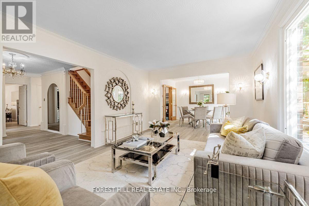 2977 BAYVIEW AVENUE in Bayview Village