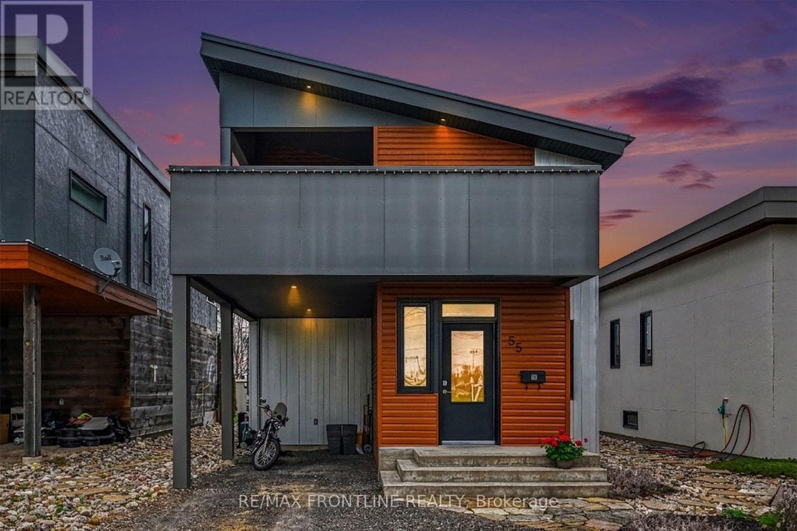 55 ARTHUR STREET in
