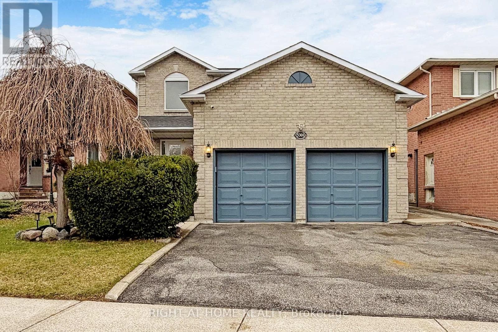 5301 HERITAGE HILLS BOULEVARD in