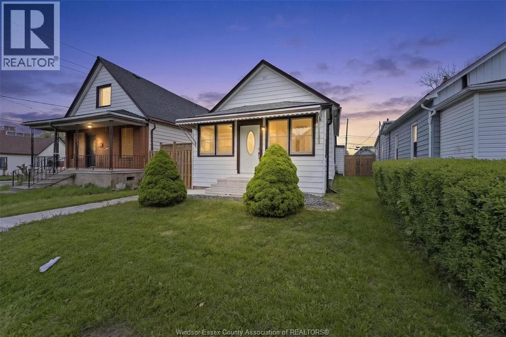 414 PARENT AVENUE in Walkerville