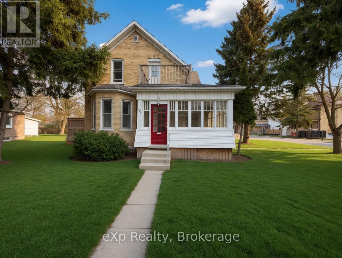 572 9TH AVENUE in