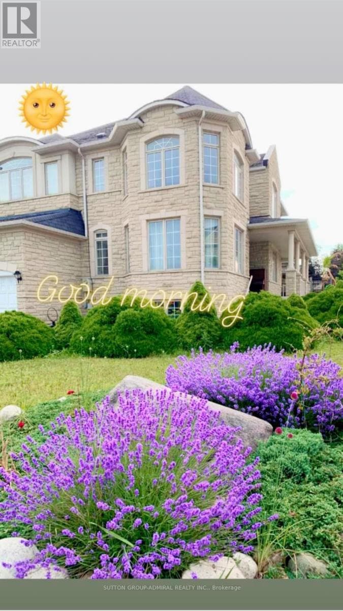 78 PIETA PLAZA in Woodbridge North