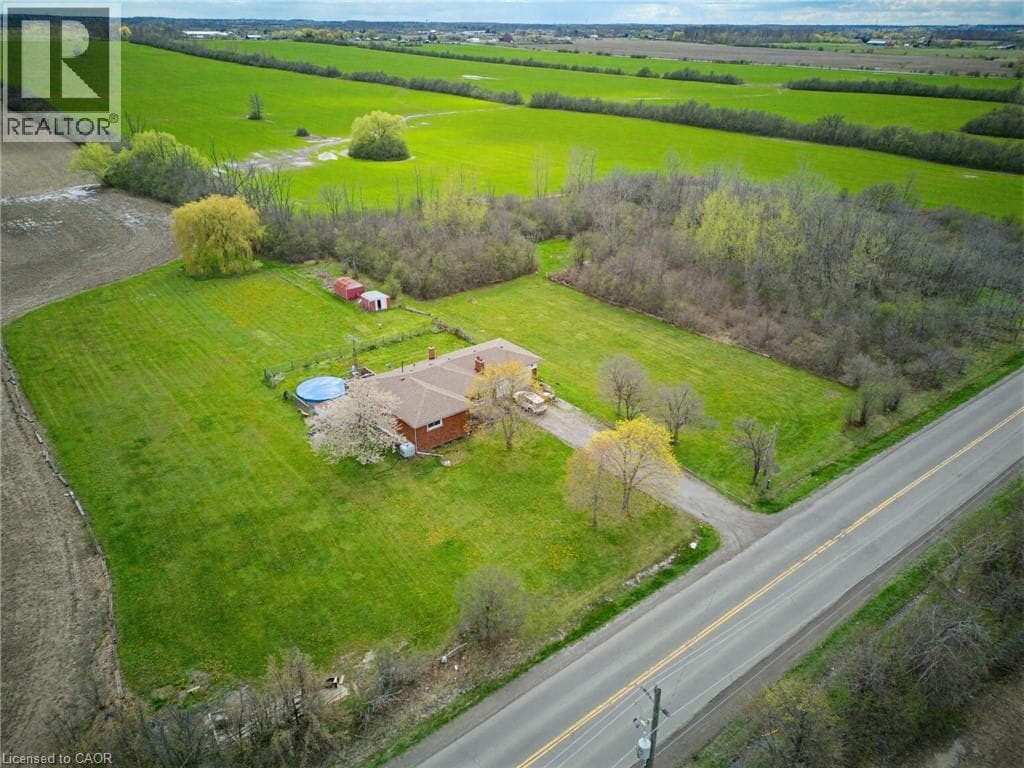 516 MUD STREET EAST in East Mountain Area