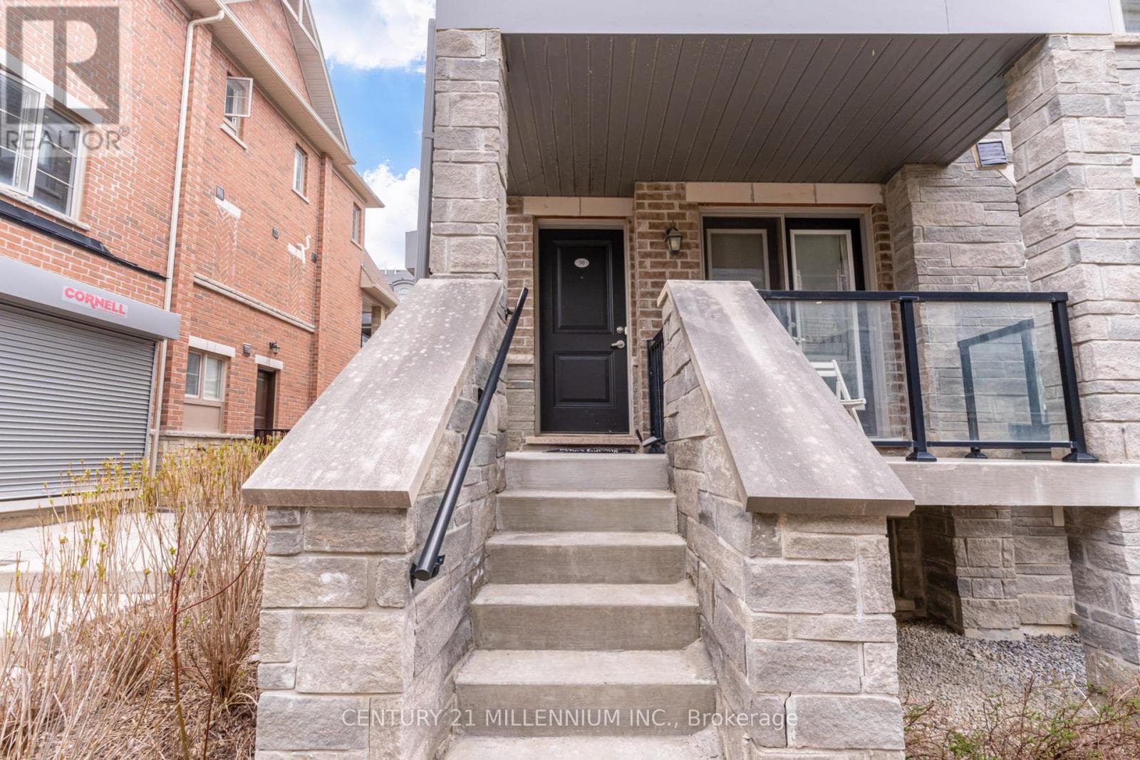 30 - 200 VETERANS DRIVE in CREDITVIEW