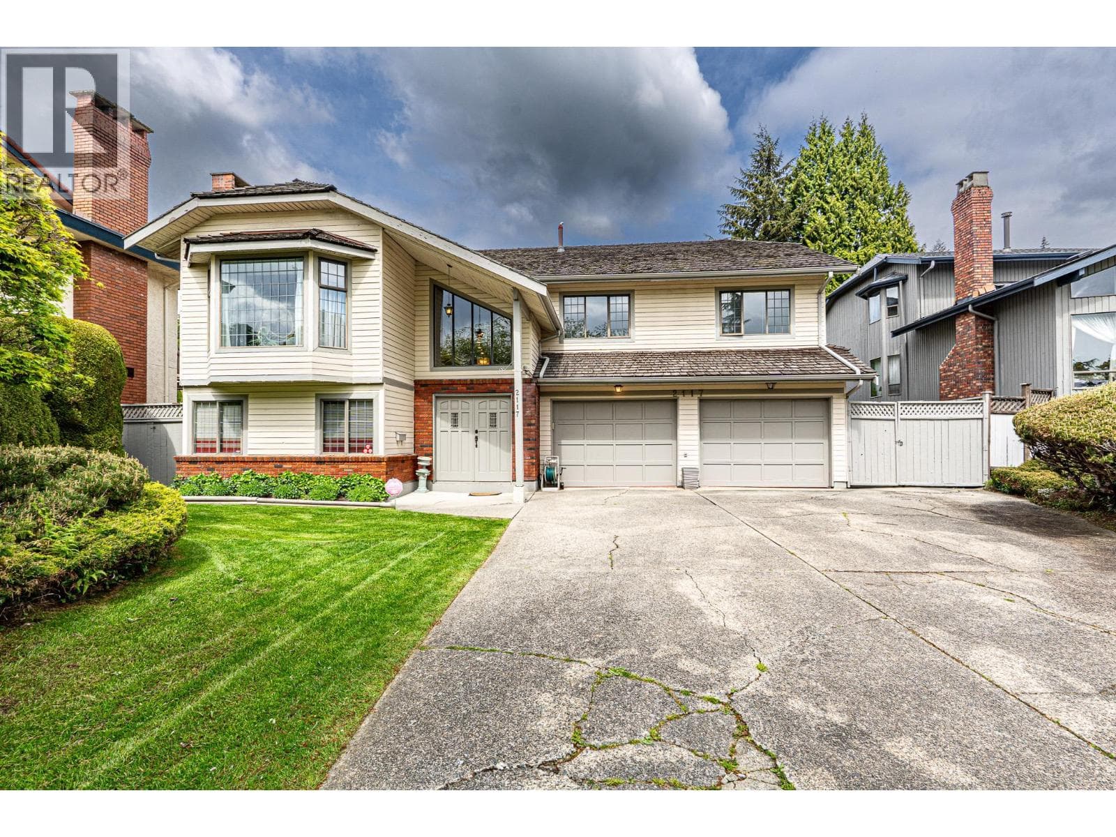 2117 KNIGHTSWOOD PLAZA in