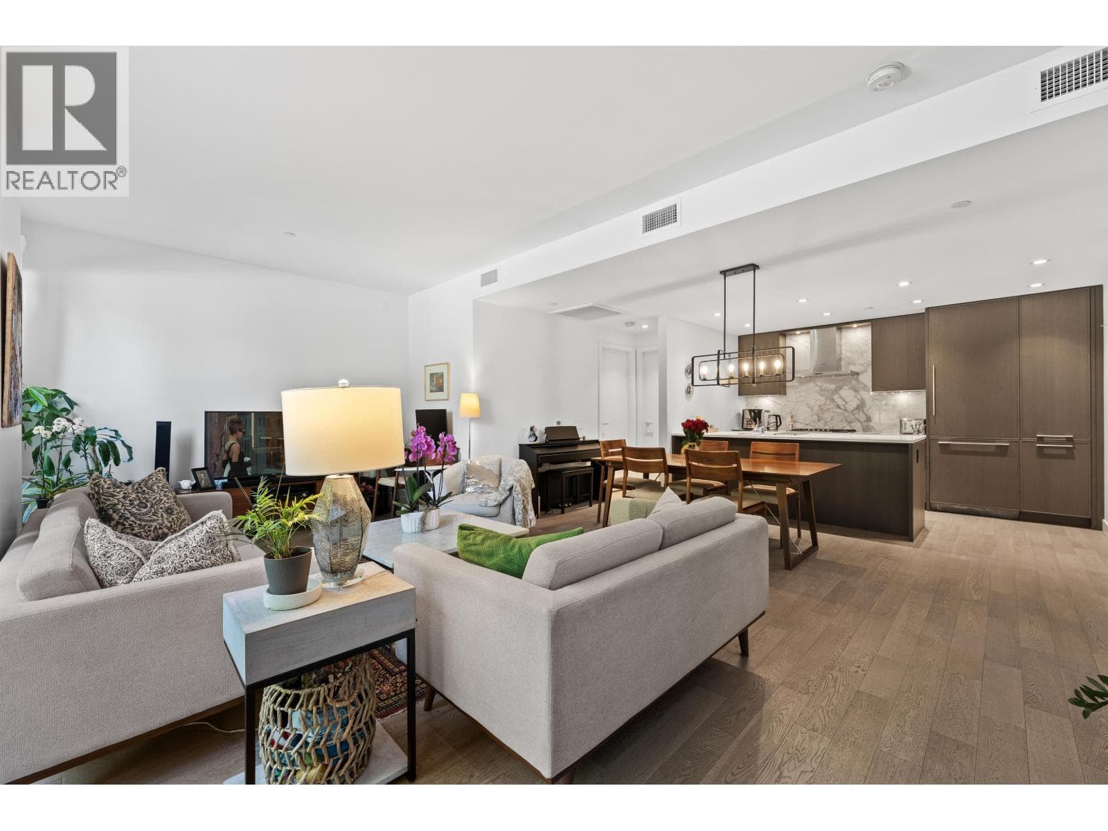 103 1055 RIDGEWOOD DRIVE in Upper Capilano