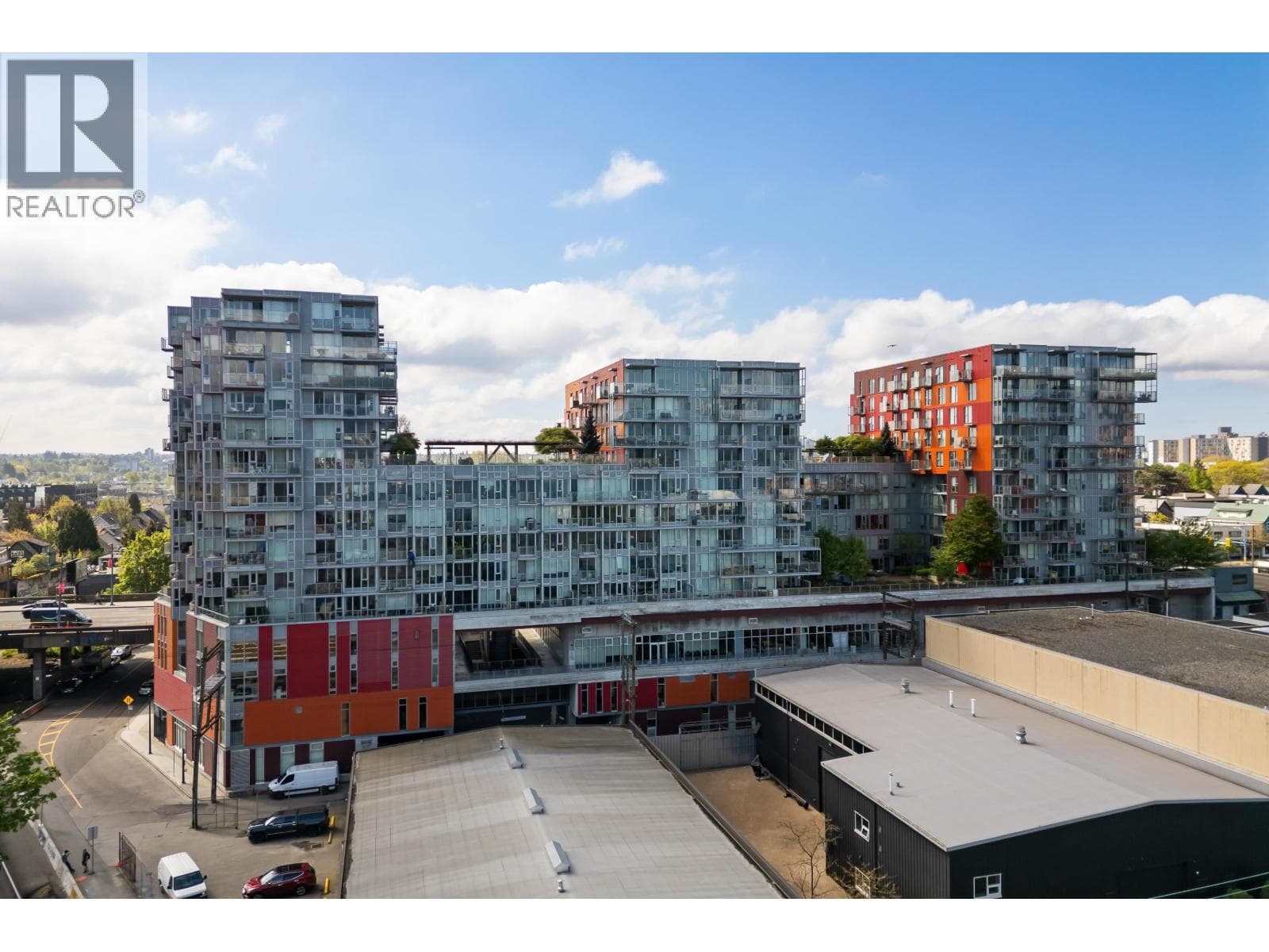 909 955 E HASTINGS STREET in Strathcona