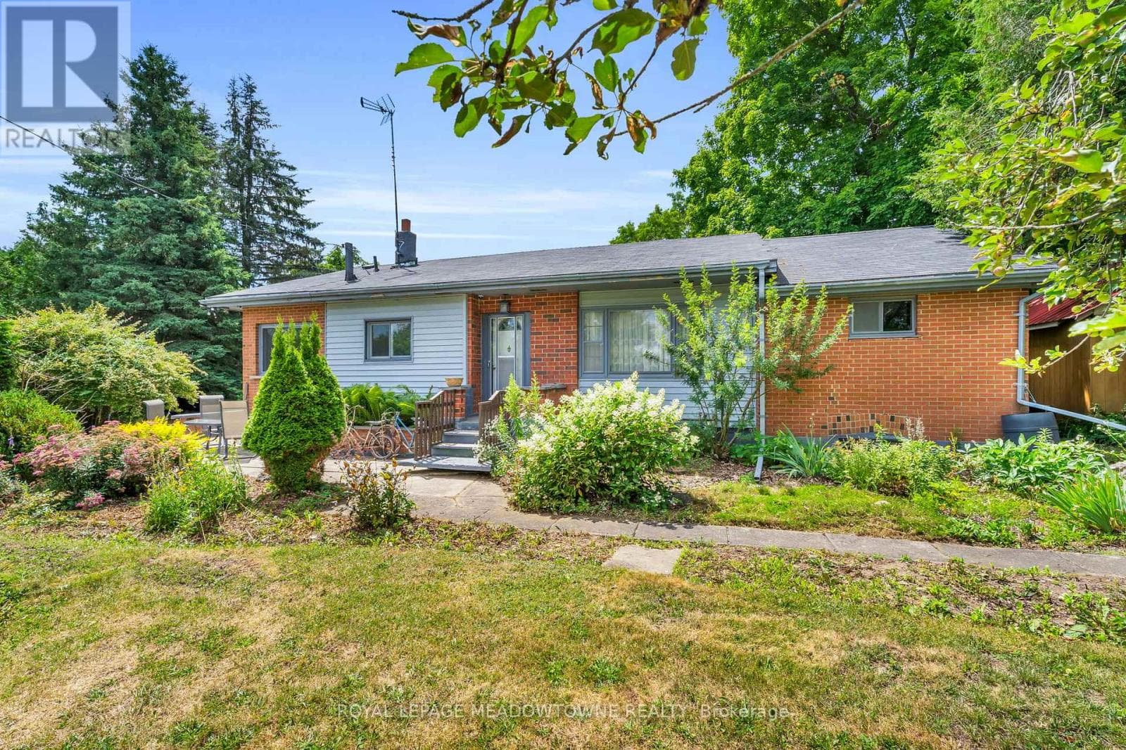 9483 WELLINGTON RD 124 in