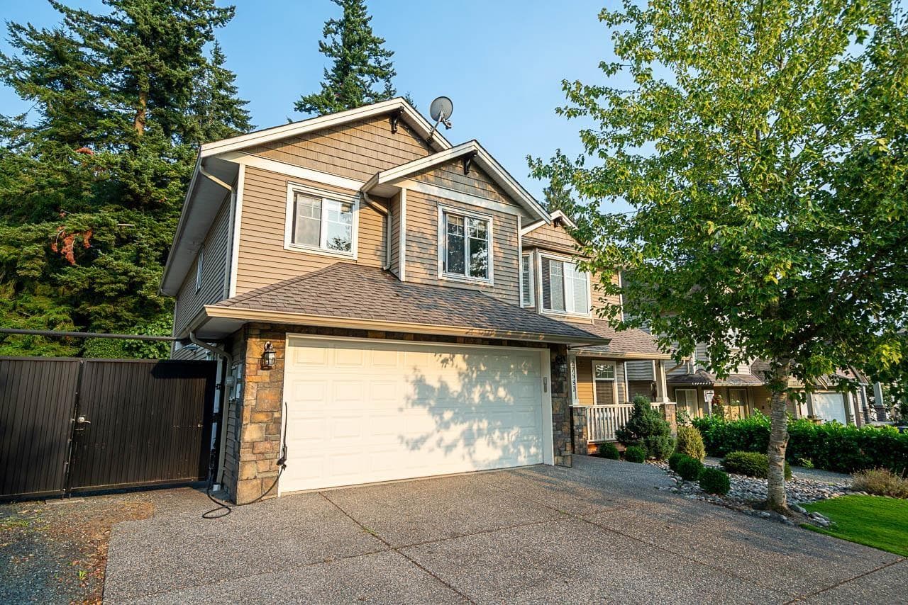 27680 SIGNAL COURT in West Abbotsford
