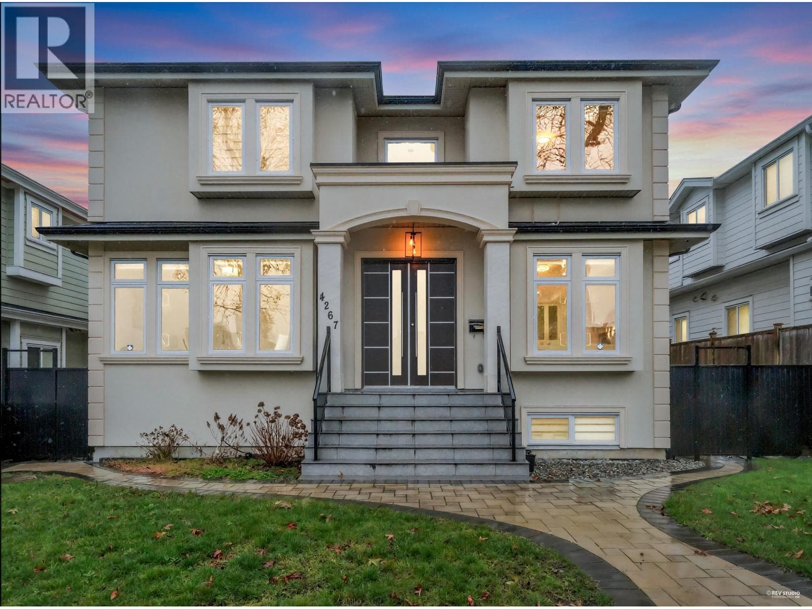 4267 PARKER STREET in