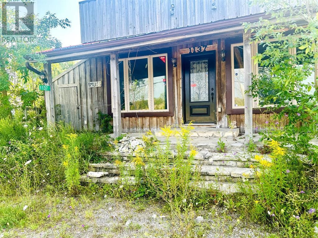 1137 HIGHWAY 6 in