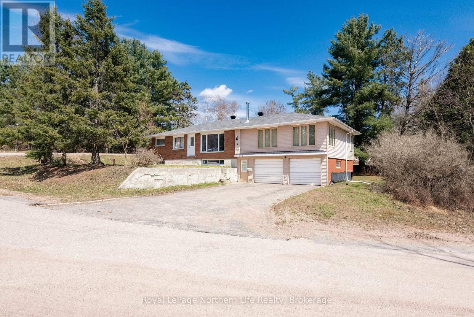 140 MARGARET STREET in