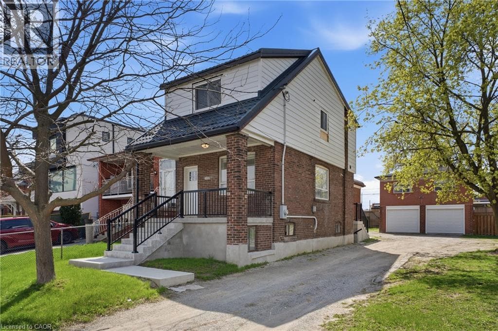 1049 GLENCAIRN AVENUE in Yorkdale-Glen Park
