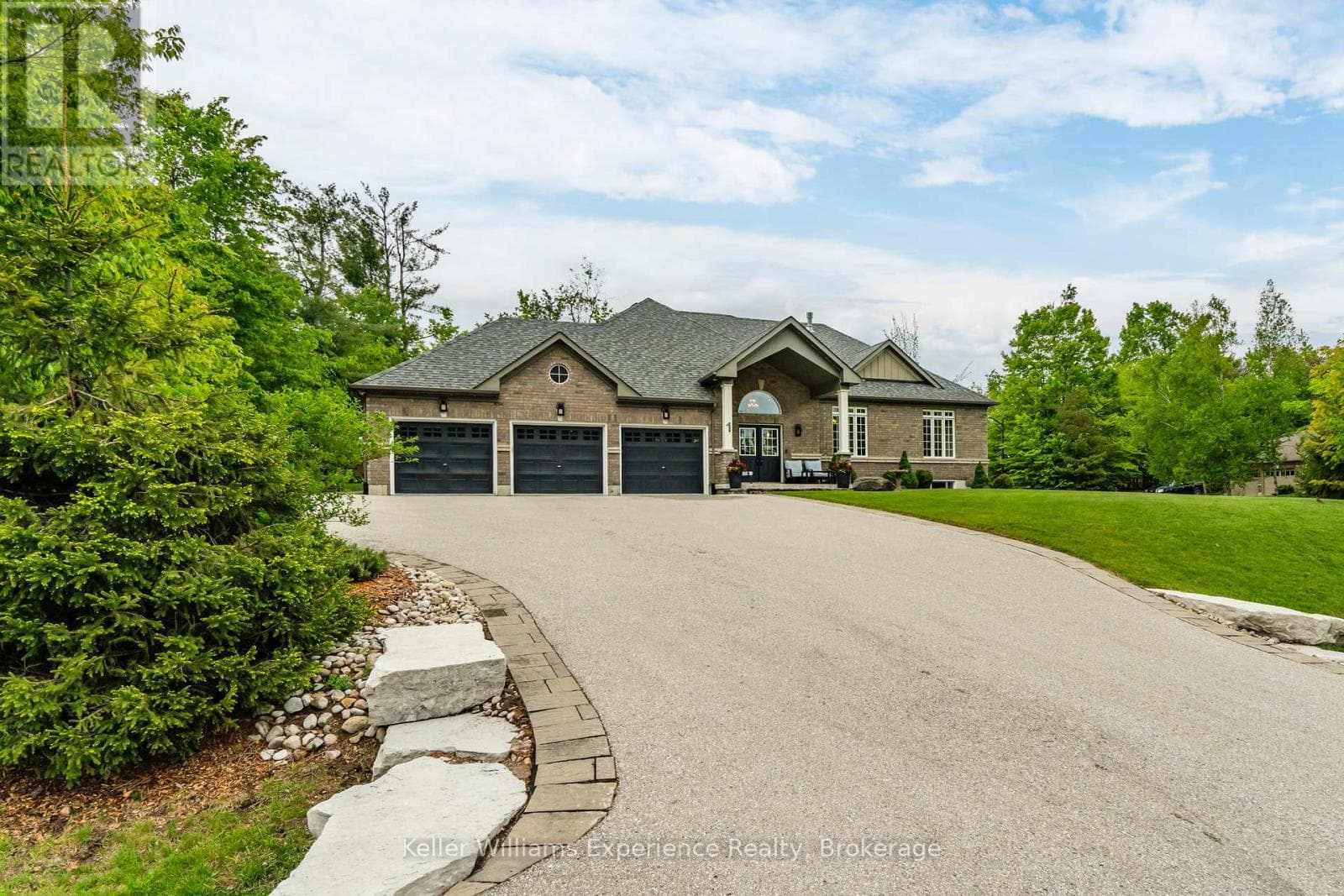 1 TOPAZ COURT in