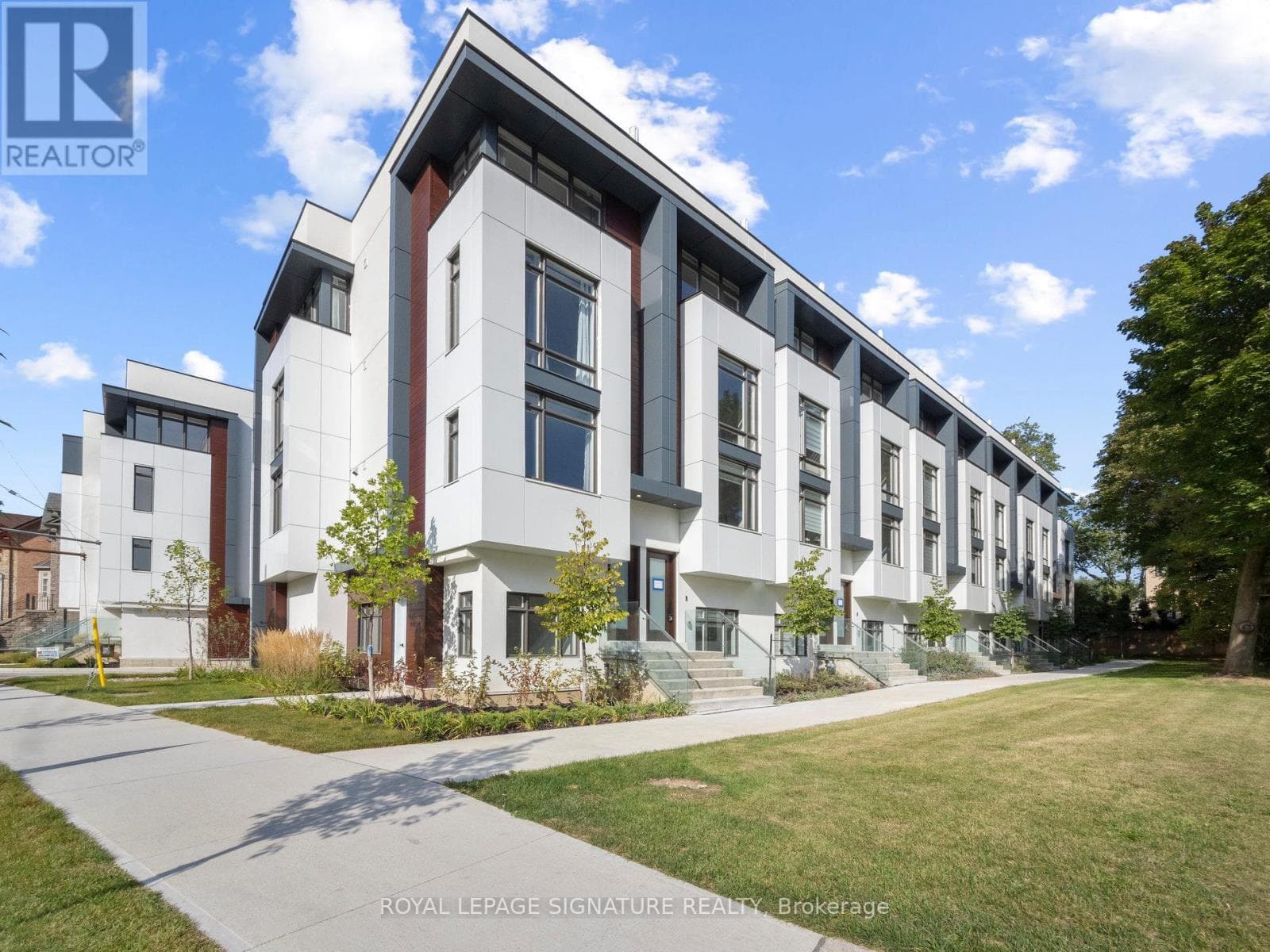 1 FLAX FIELD LANE in Willowdale West