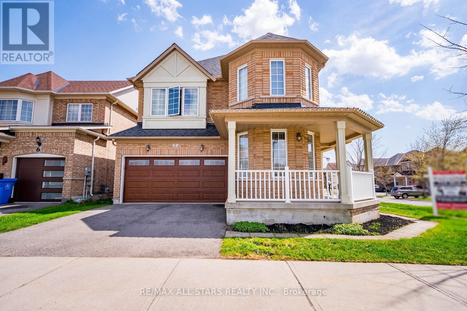 2 MANTLE AVENUE in Stouffville