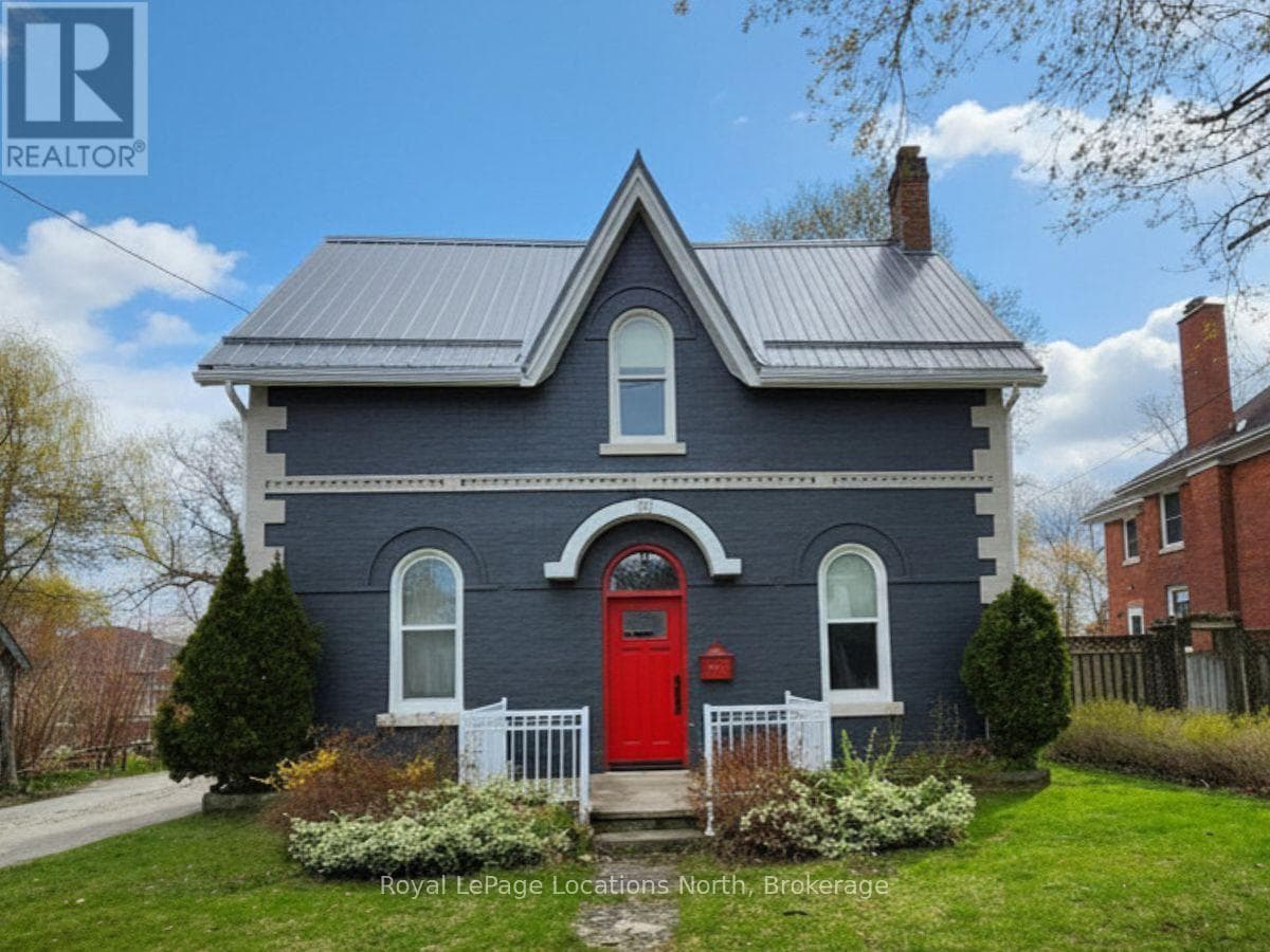 1181 4TH AVENUE W in