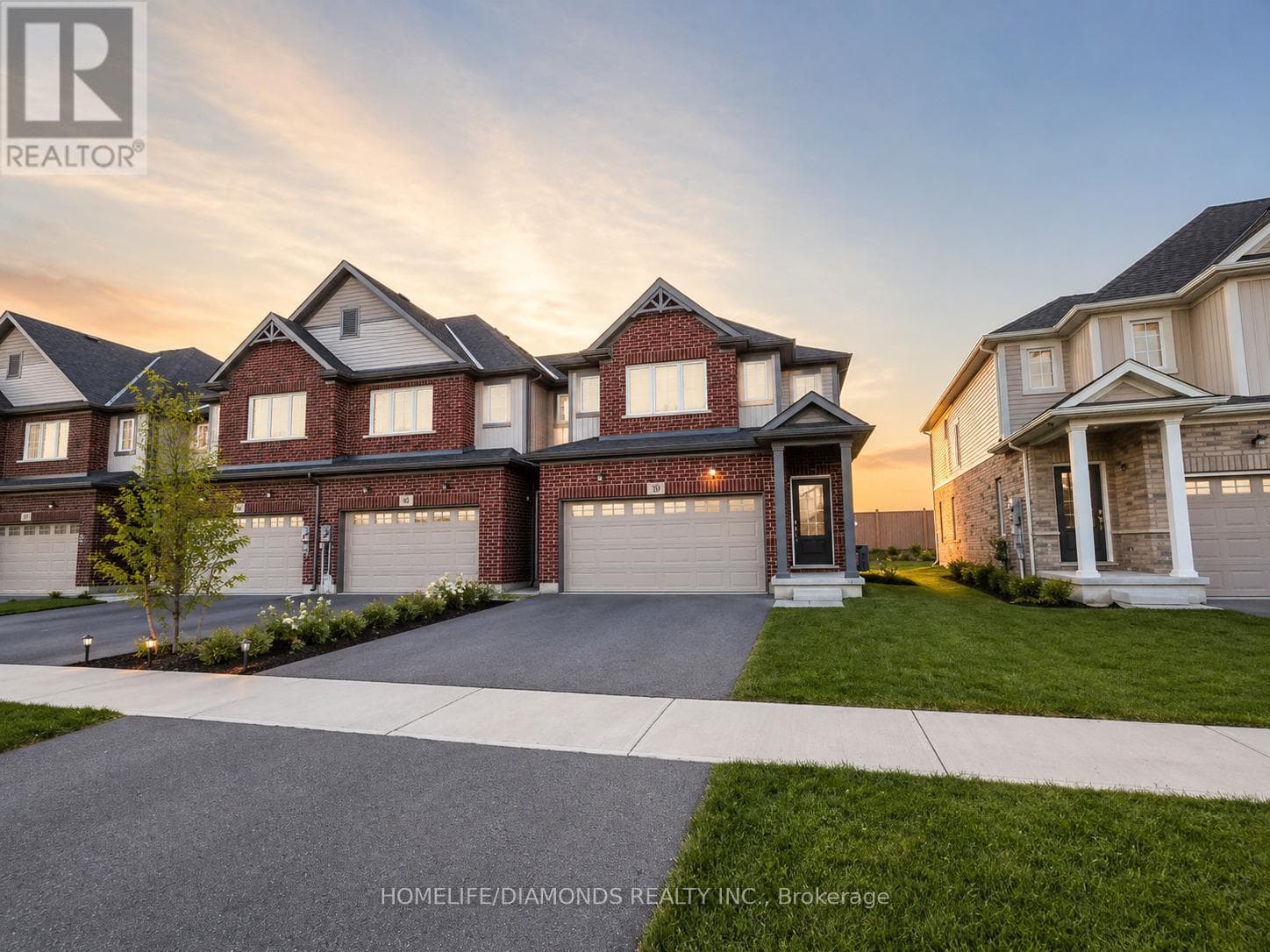 95 BUR OAK DRIVE in