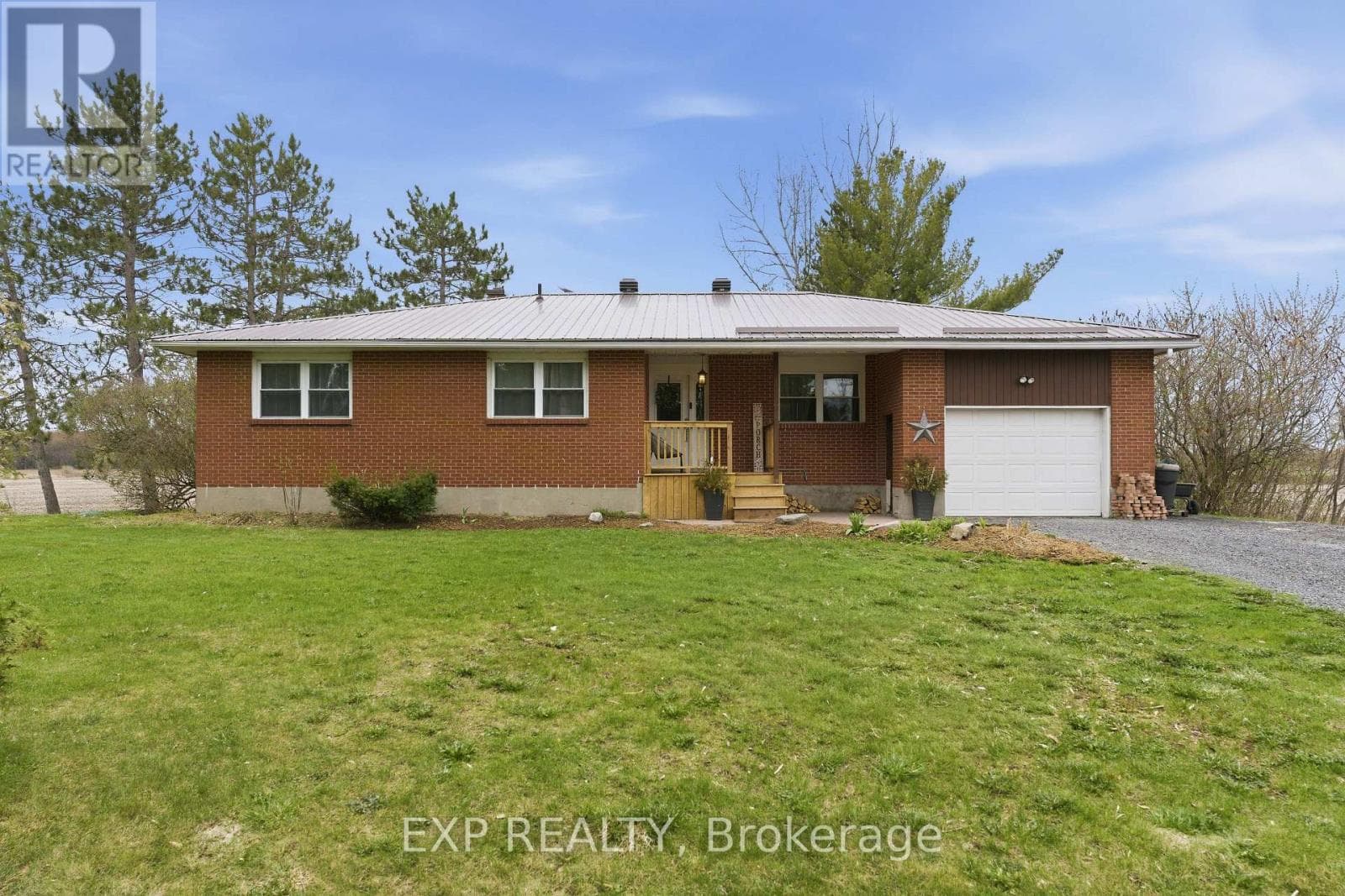 6892 BOUNDARY ROAD in METCALFE