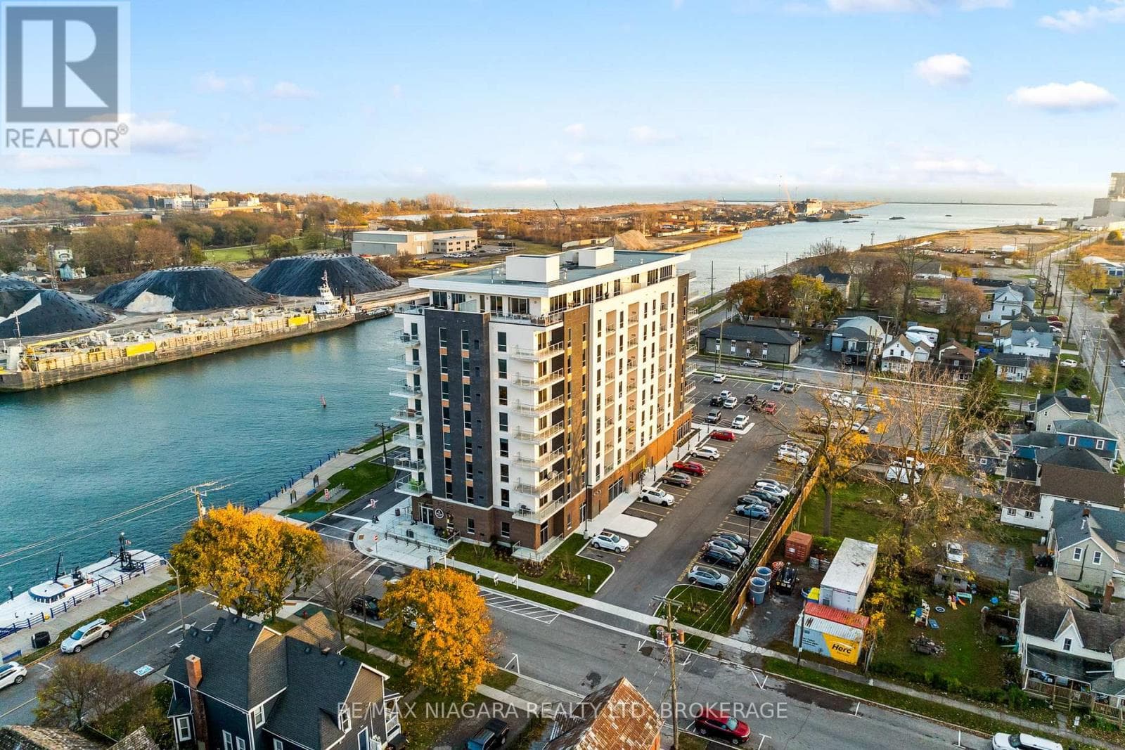 703 - 118 WEST STREET in