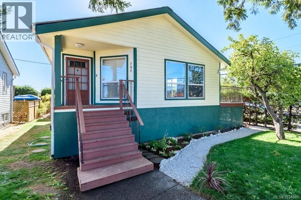 792 12TH STREET in