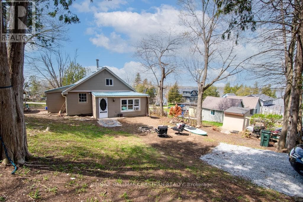2305 THURSTONIA ROAD in Harvey