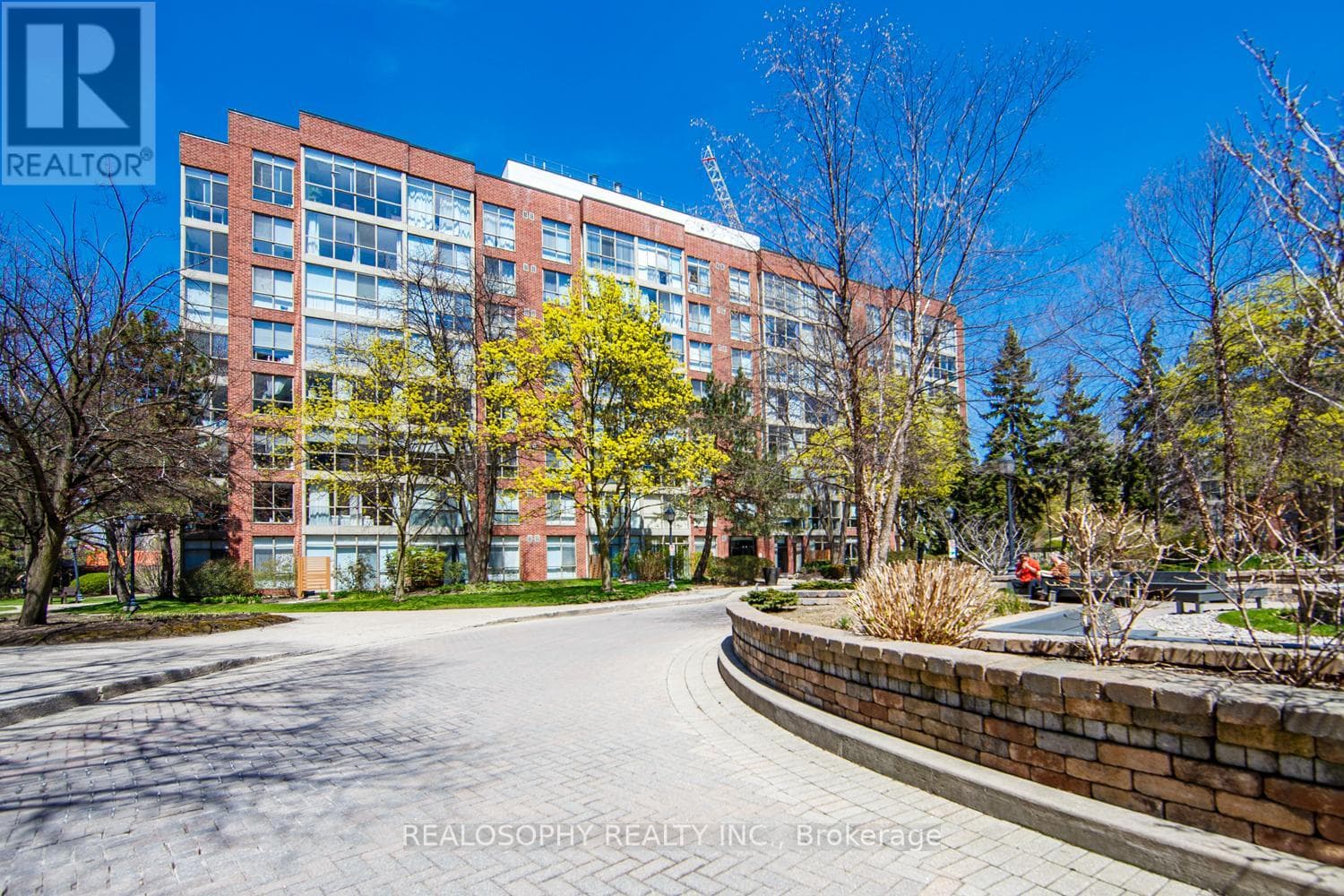 24 SOUTHPORT STREET UNIT 756 in High Park-Swansea