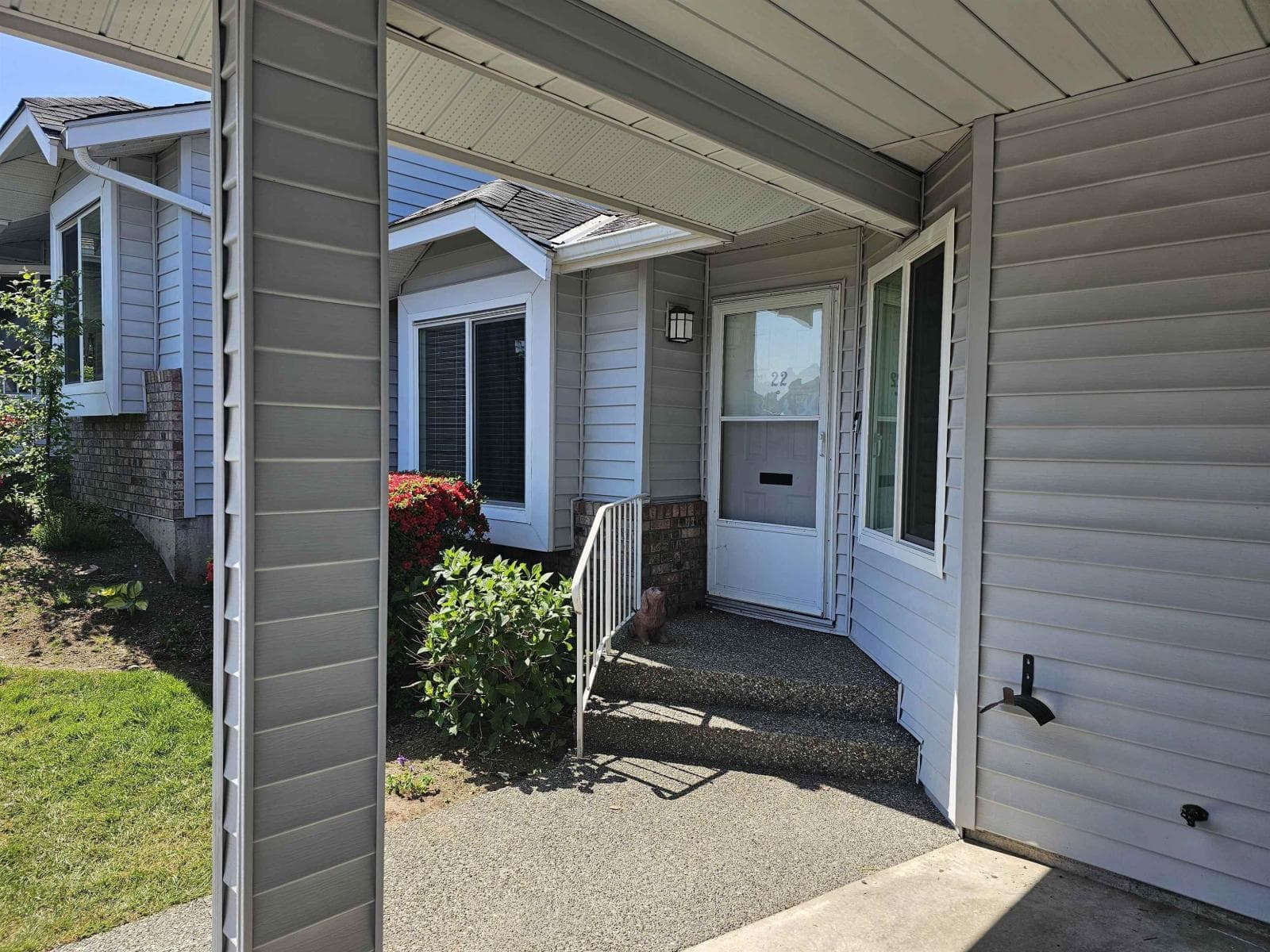 22 2989 TRAFALGAR STREET in City Centre