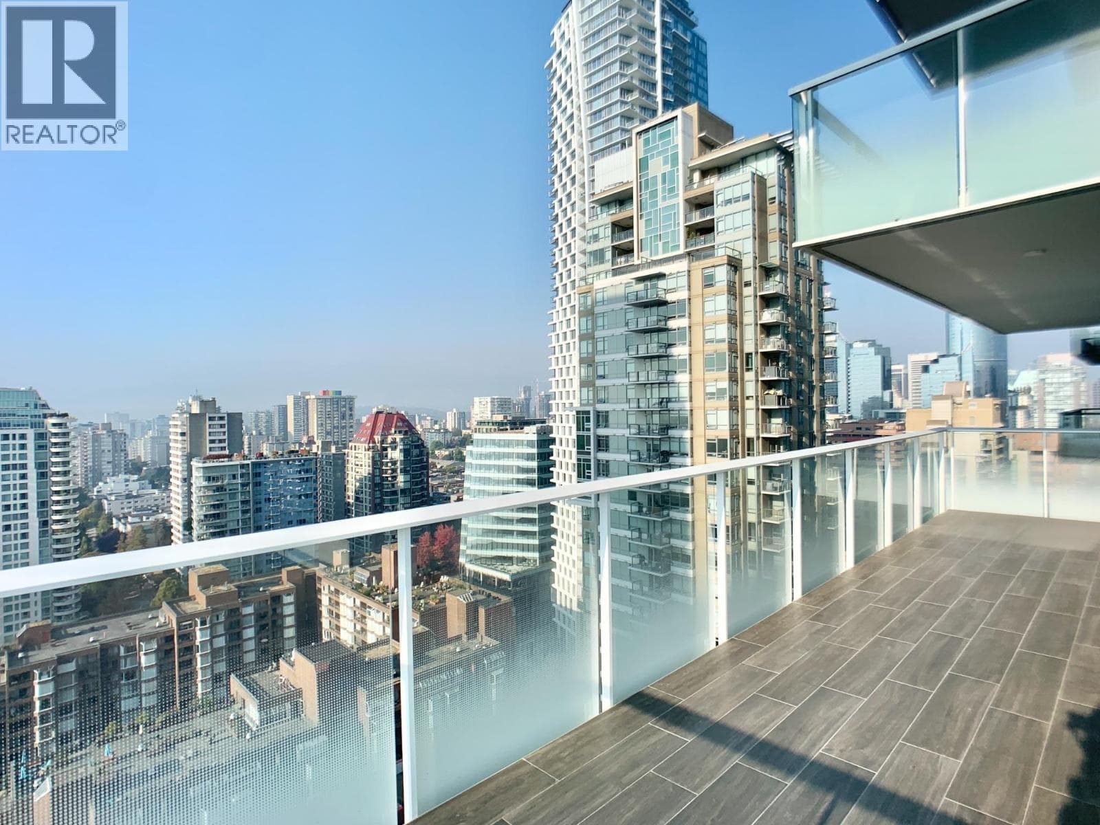 2504 1335 HOWE STREET in Downtown