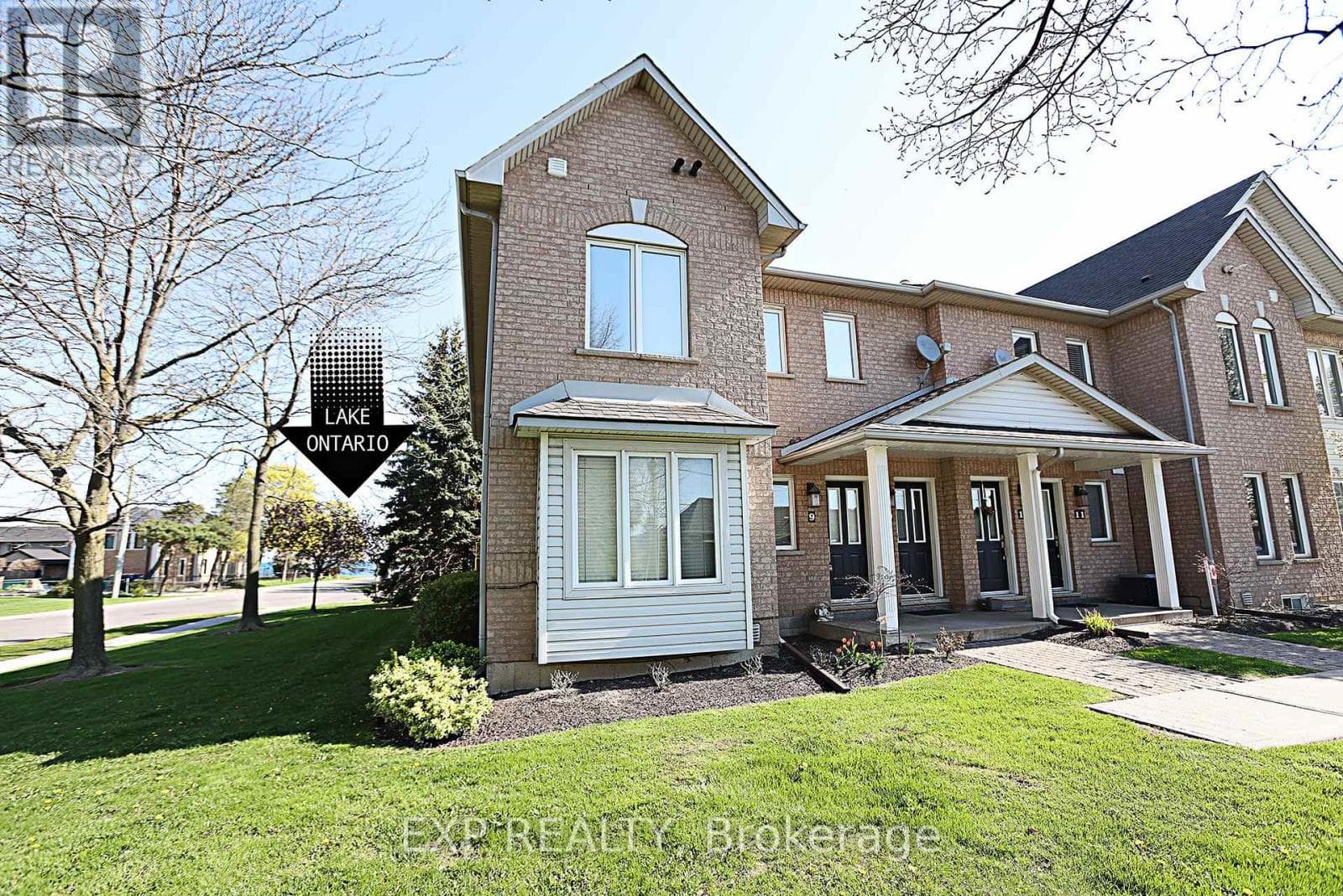 2 HARBOUR Drive Unit# 9 in Bayview