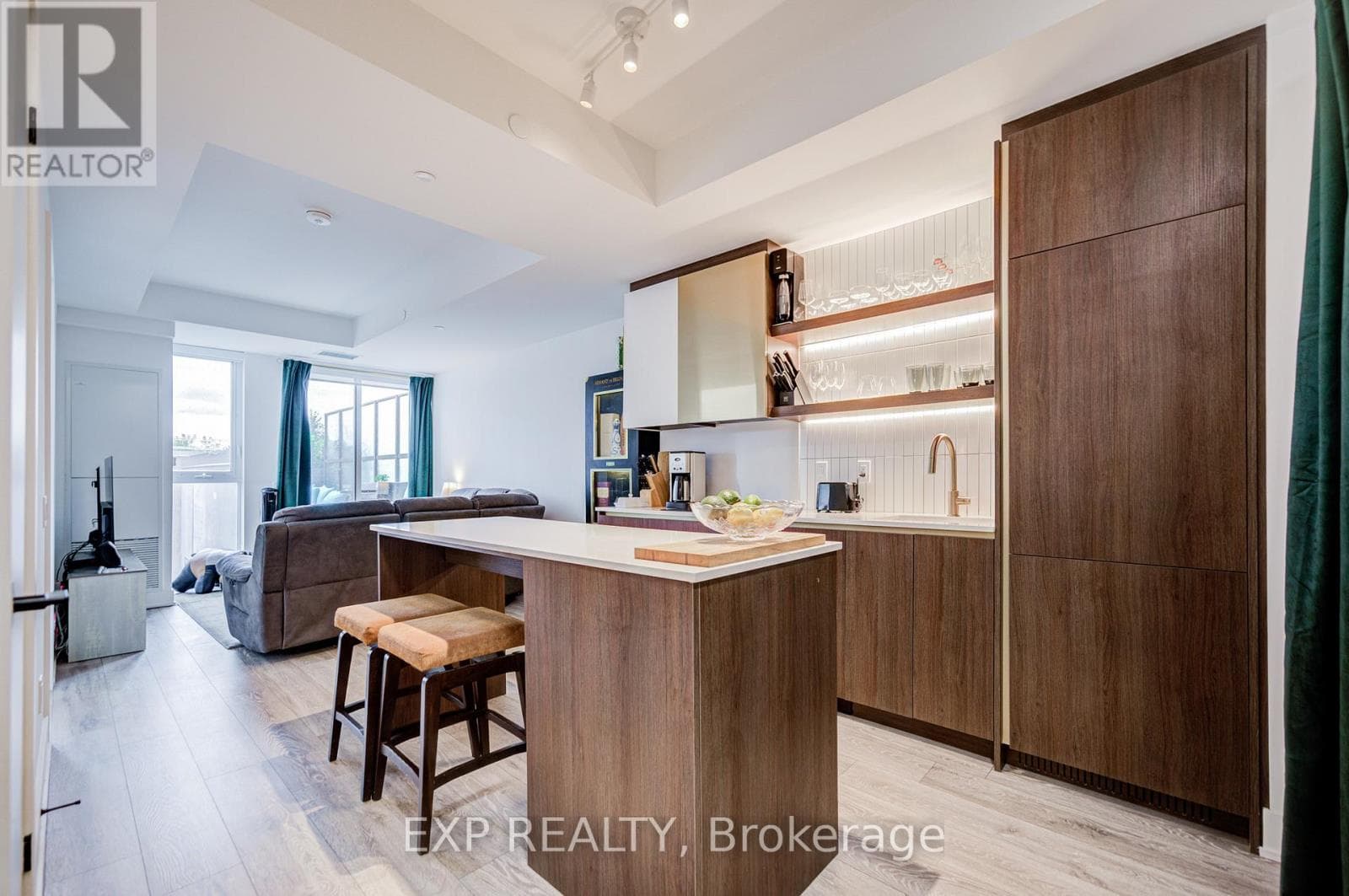 211 - 1285 QUEEN STREET E in Greenwood-Coxwell