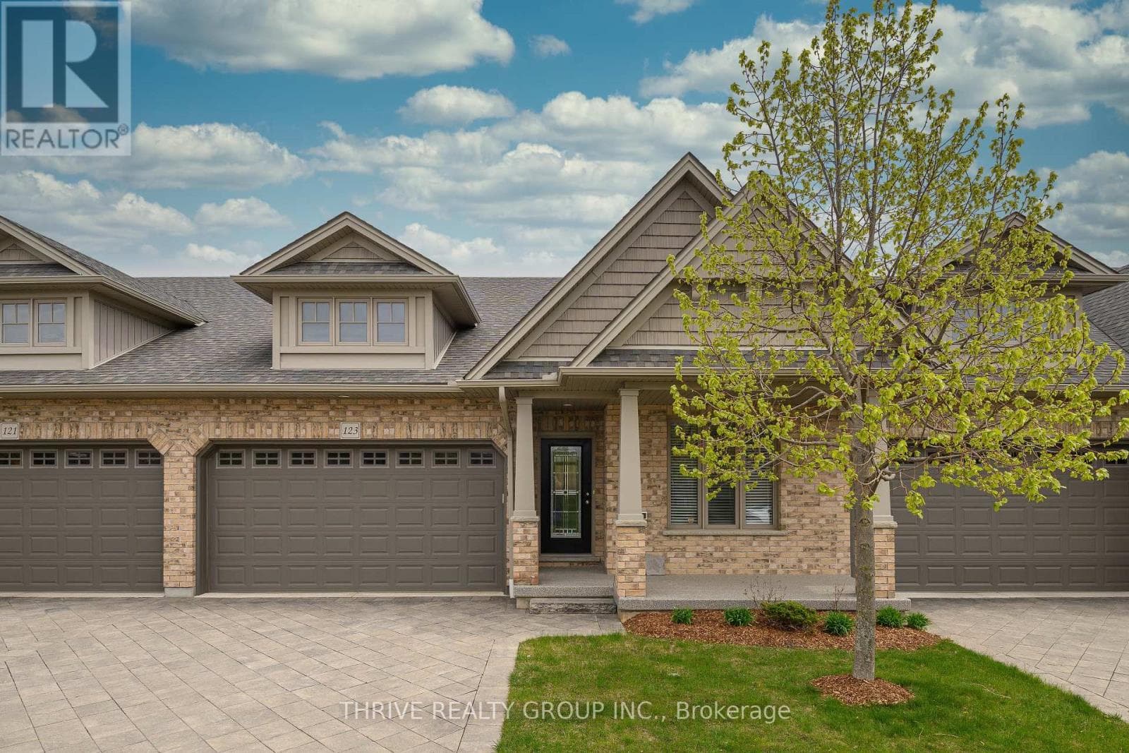 123 - 2250 BUROAK DRIVE in Fox Hollow