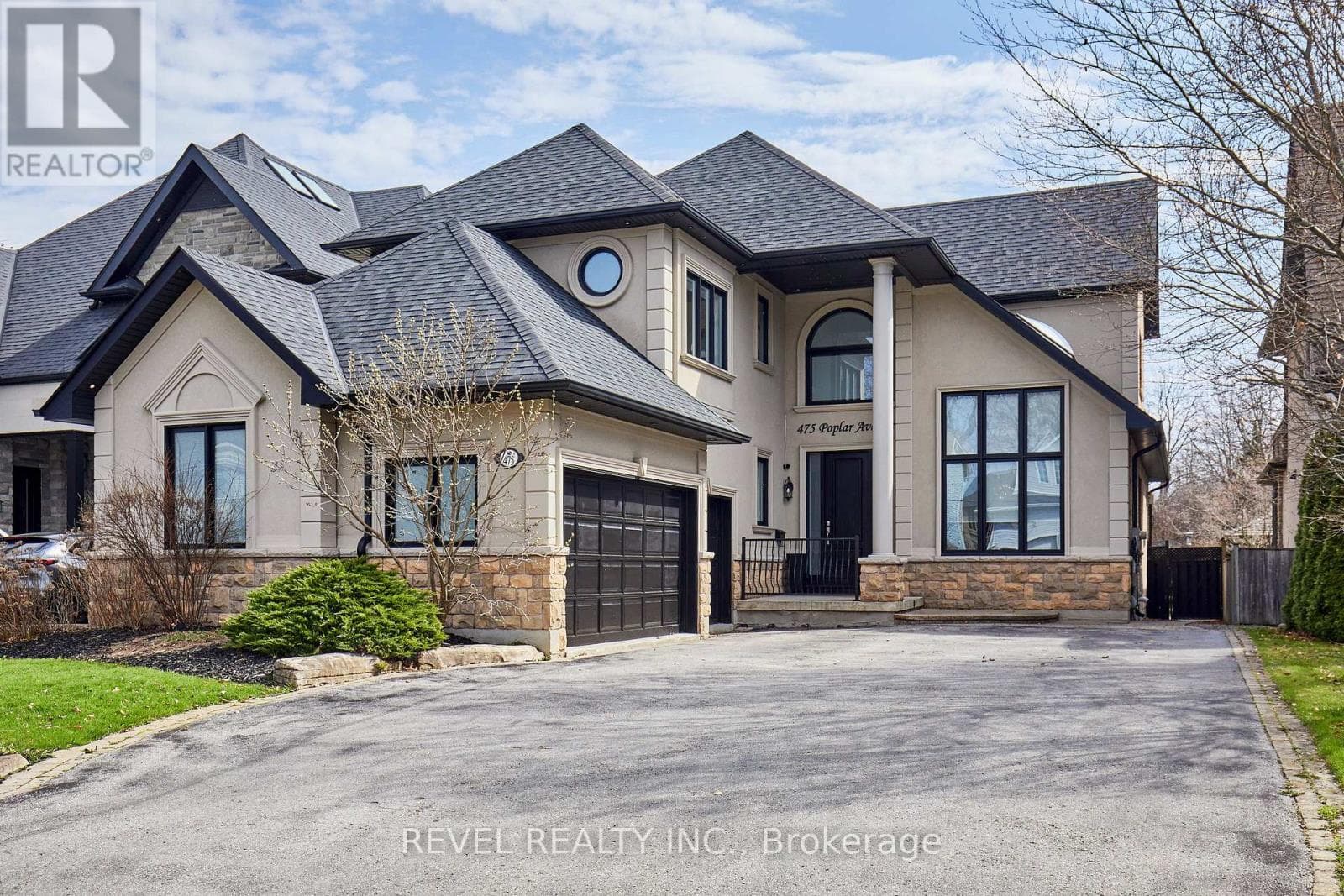 475 POPLAR AVENUE in Pickering Beach
