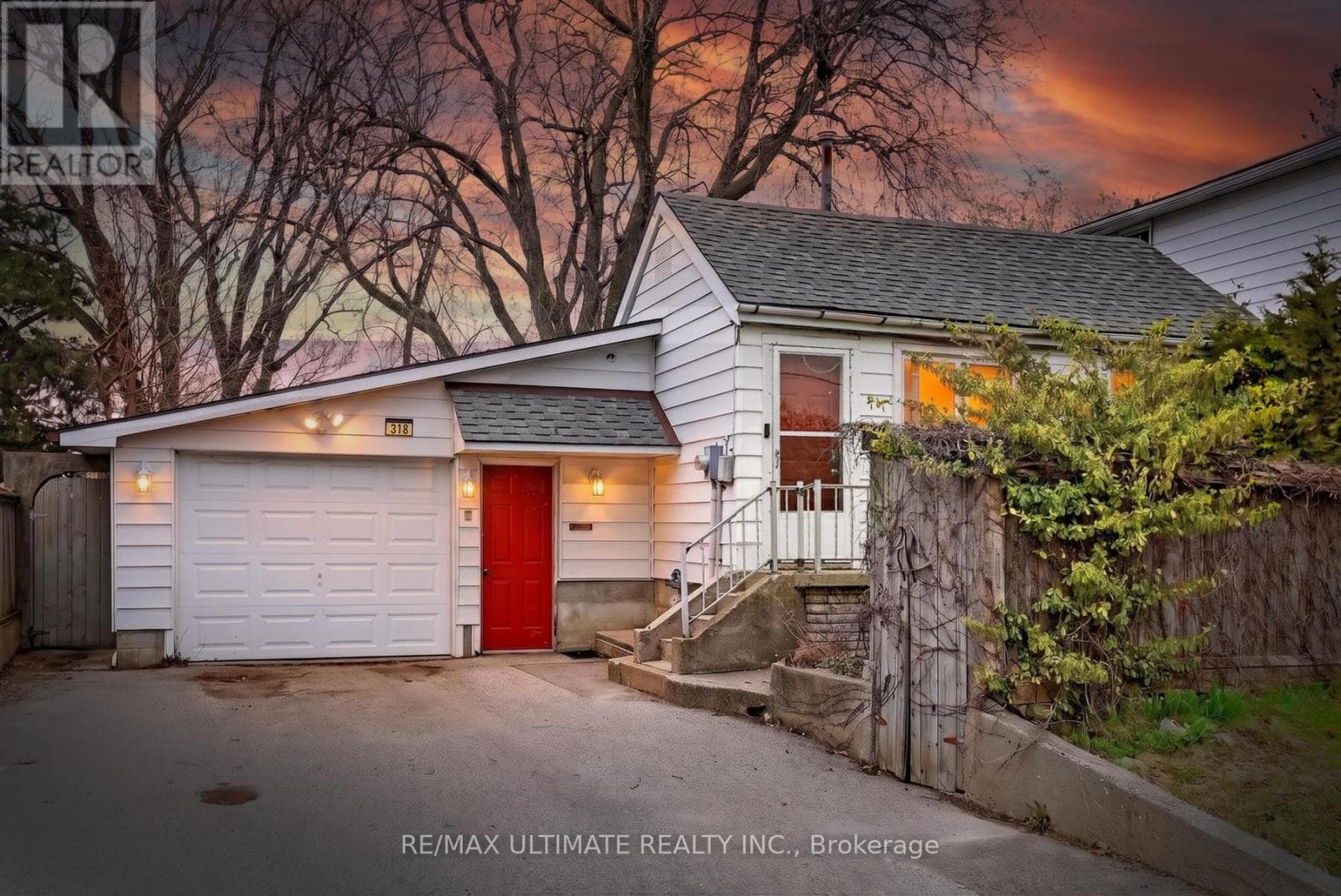 378 KENNEDY ROAD in Clairlea-Birchmount