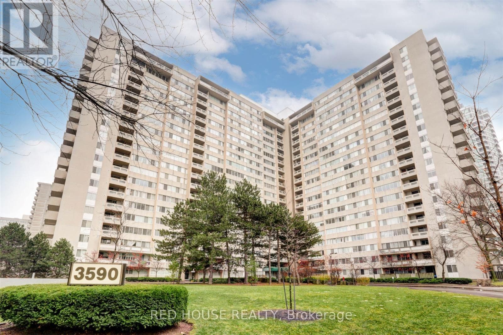 705 - 3590 KANEFF CRESCENT in Mississauga Valleys