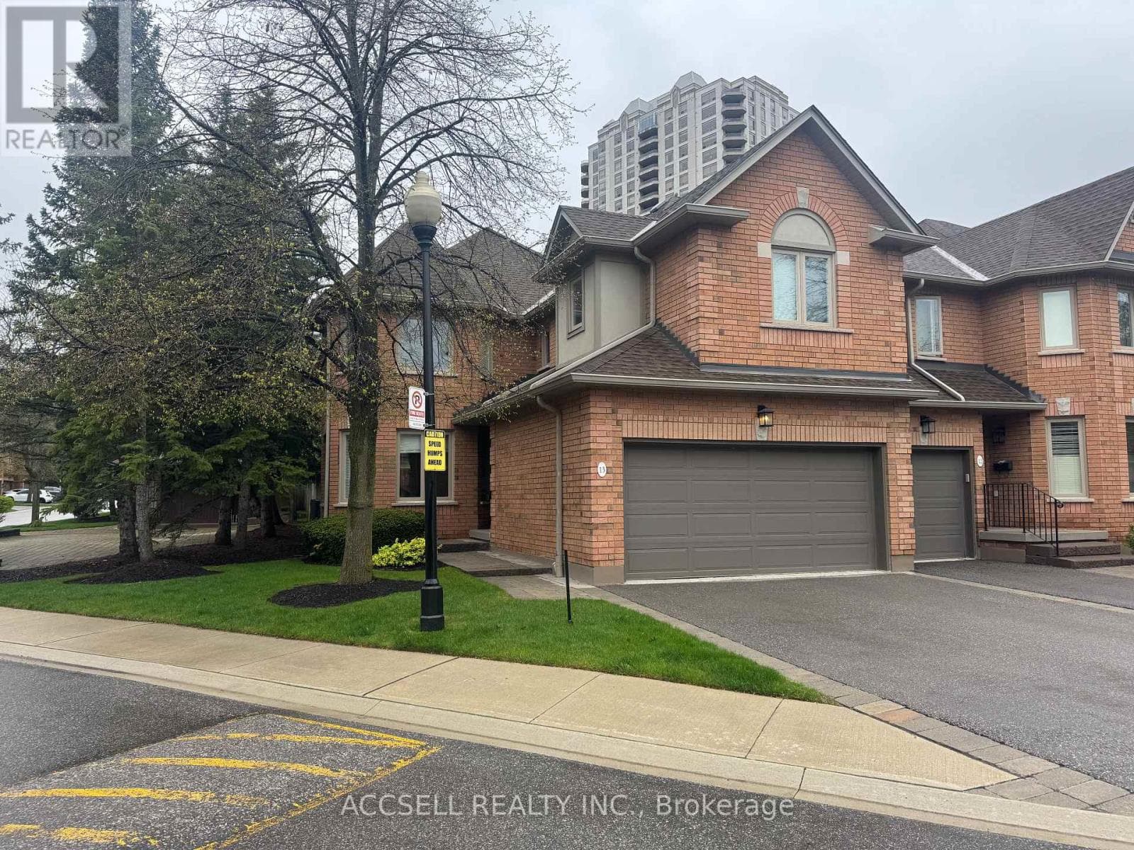 13 - 1905 BROAD HOLLOW GATE in Erin Mills