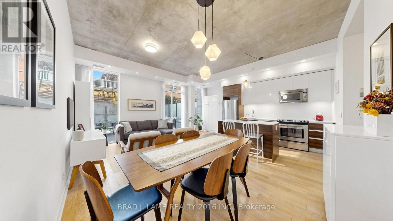 TH102 - 1238 DUNDAS STREET E in South Riverdale
