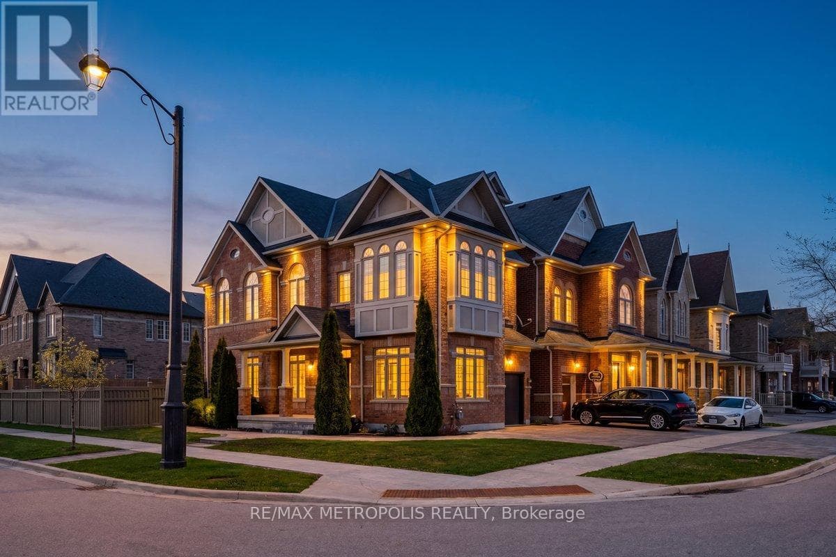 115 PELEE AVENUE in Kleinburg