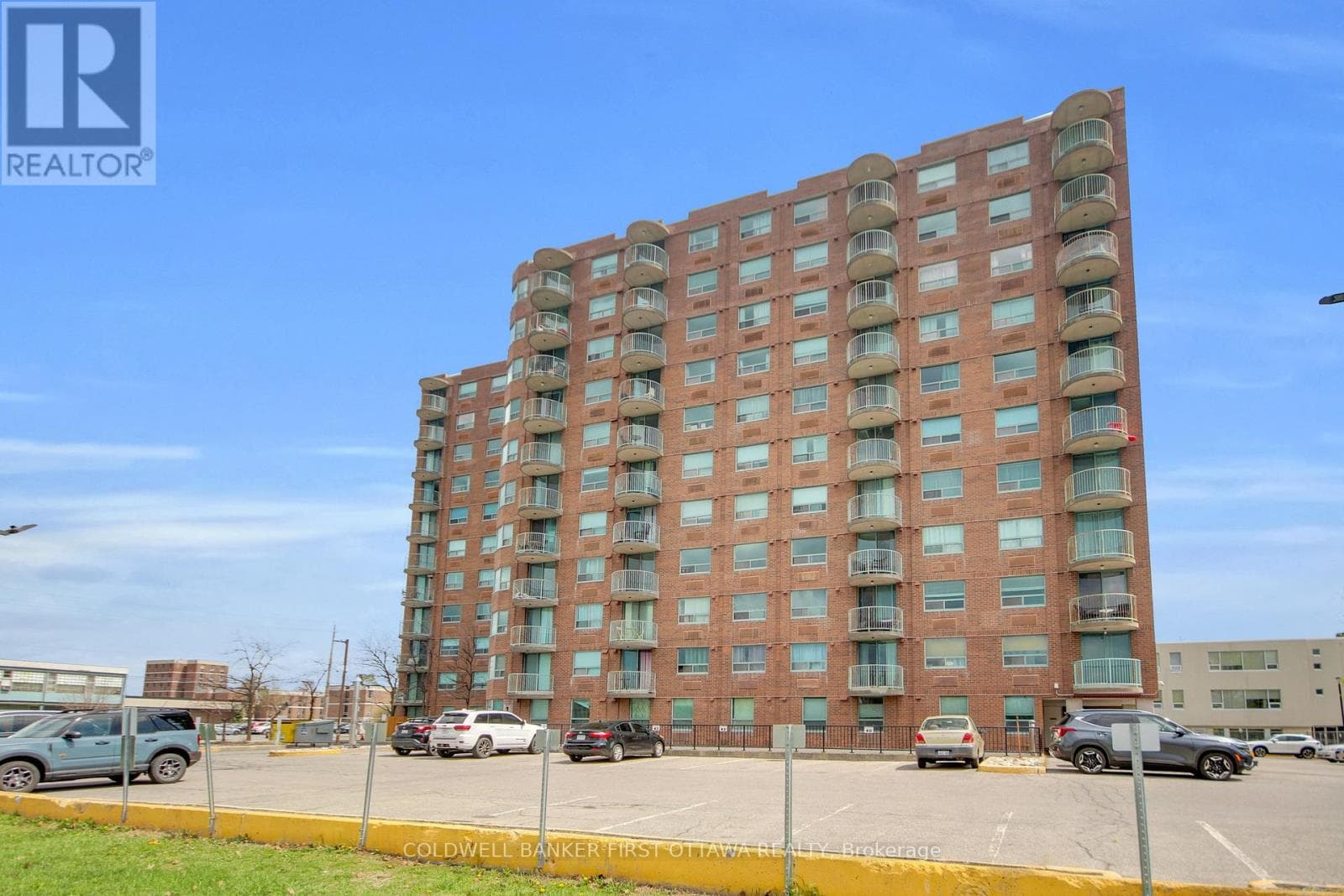 811 - 1440 HERON ROAD in LEDBURY-HERON GATE-RIDGEMONT