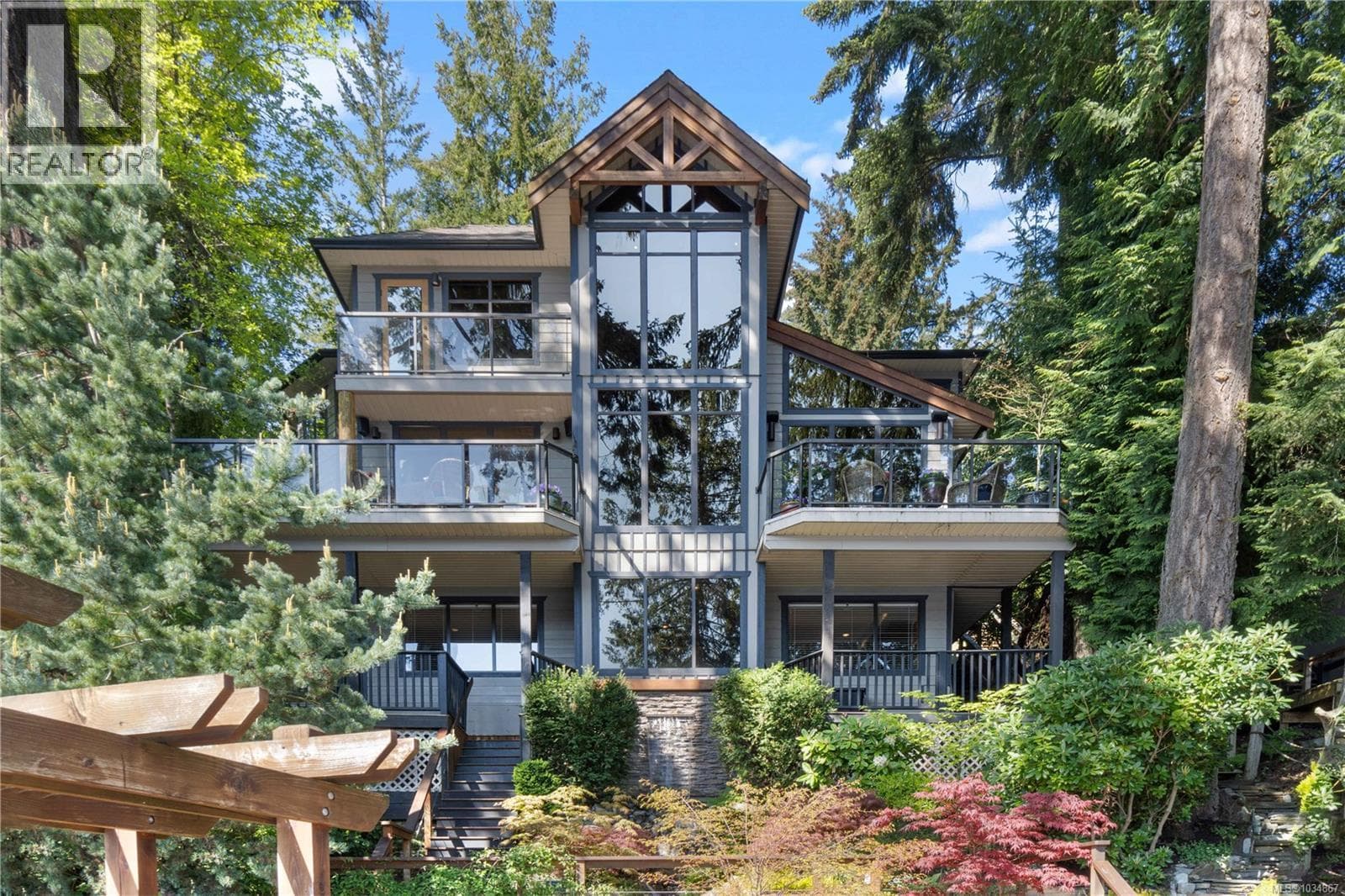 211 FERNTREE PLAZA in