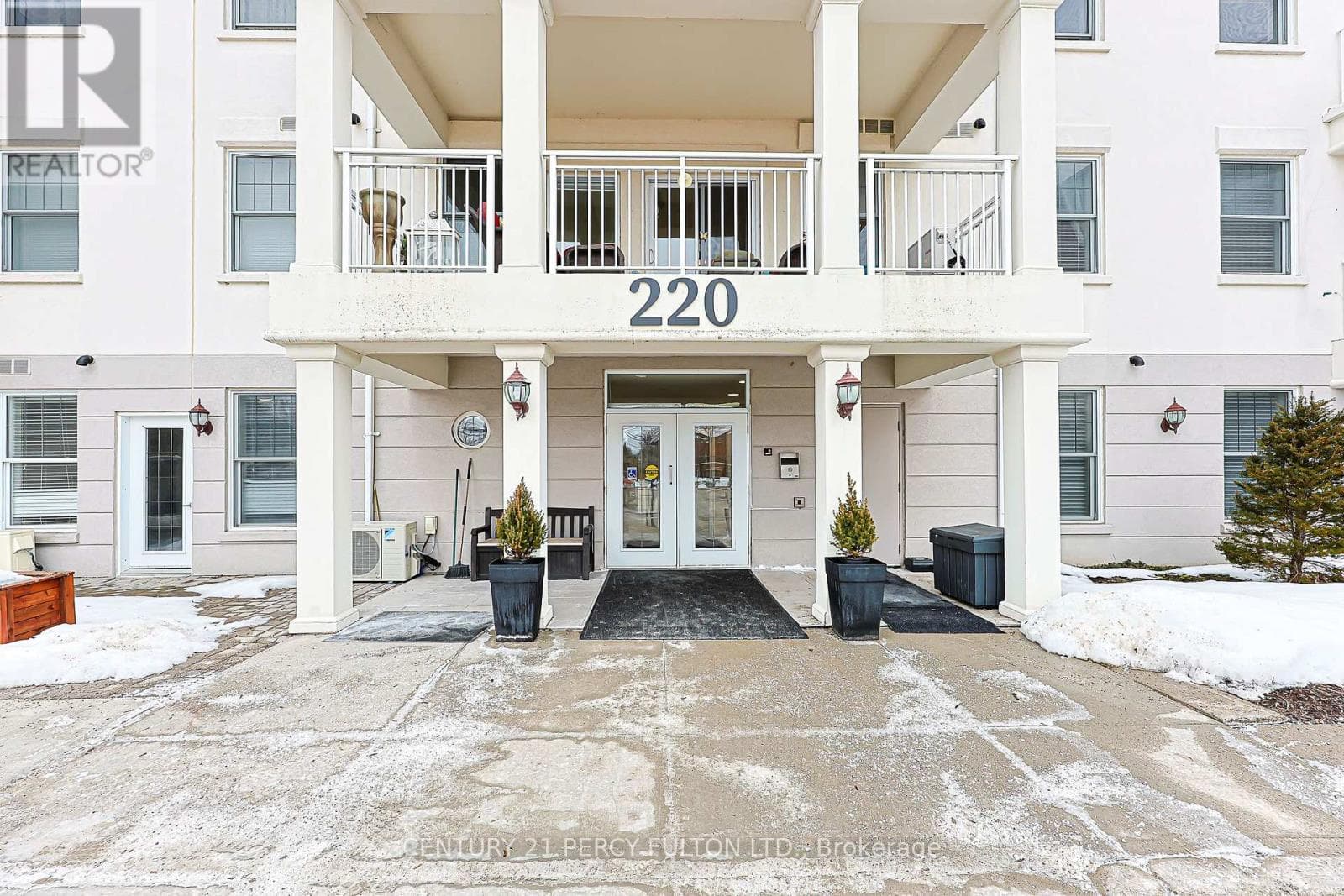 211 - 220 MAIN STREET N in
