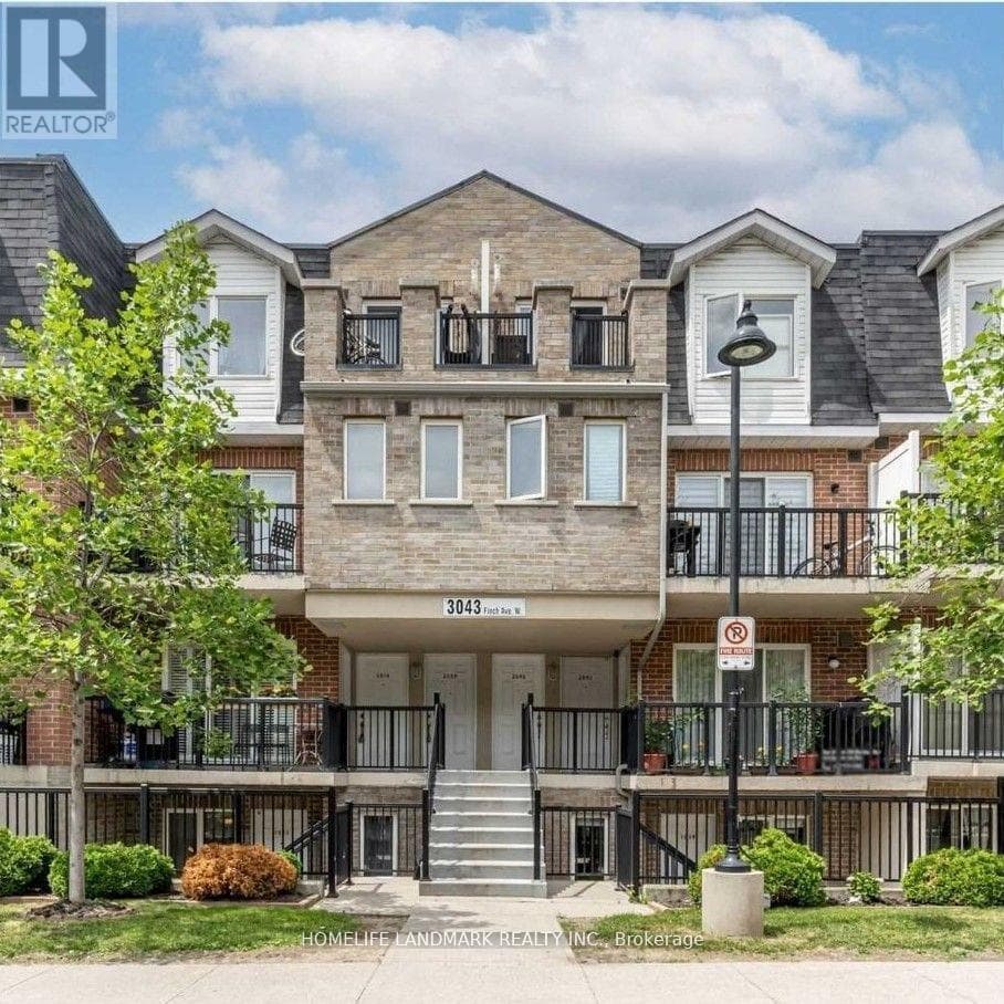 1014 - 3043 FINCH AVENUE W in Humbermede