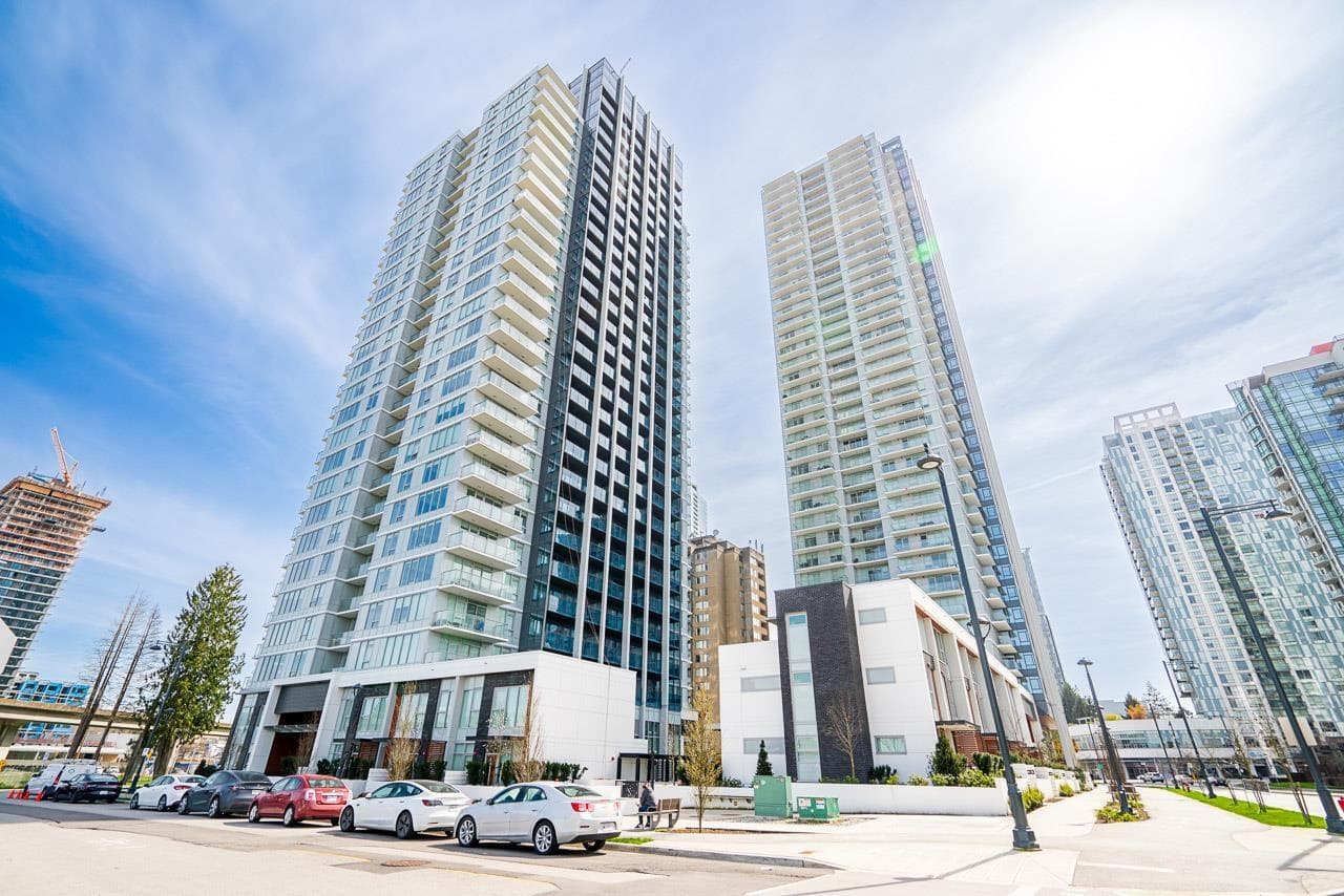 2508 13428 105 AVENUE in Whalley