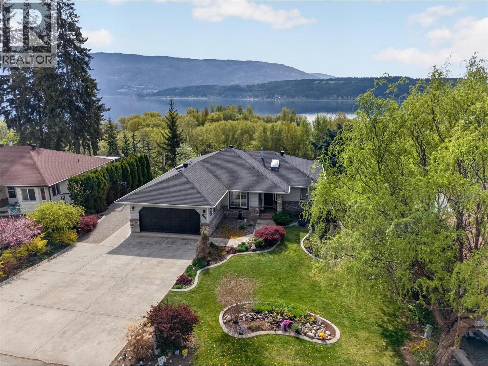 3714 BASTIONVIEW ROAD in