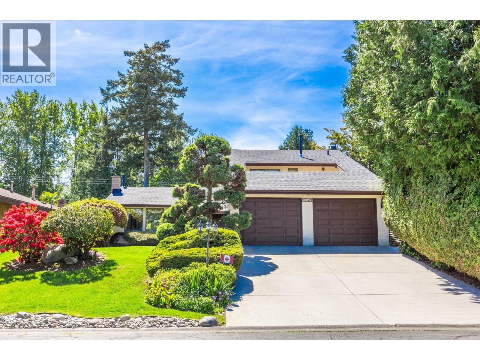5480 WALLACE AVENUE in Tsawwassen Beach