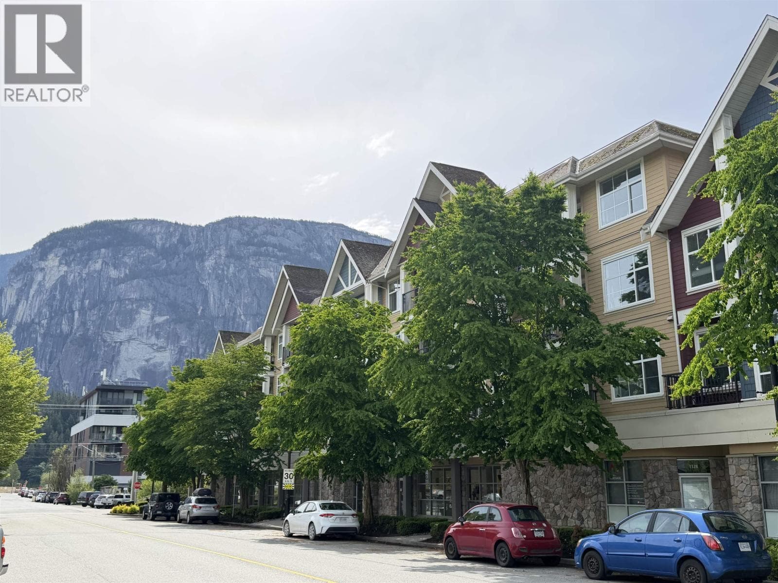 319 1336 MAIN STREET in